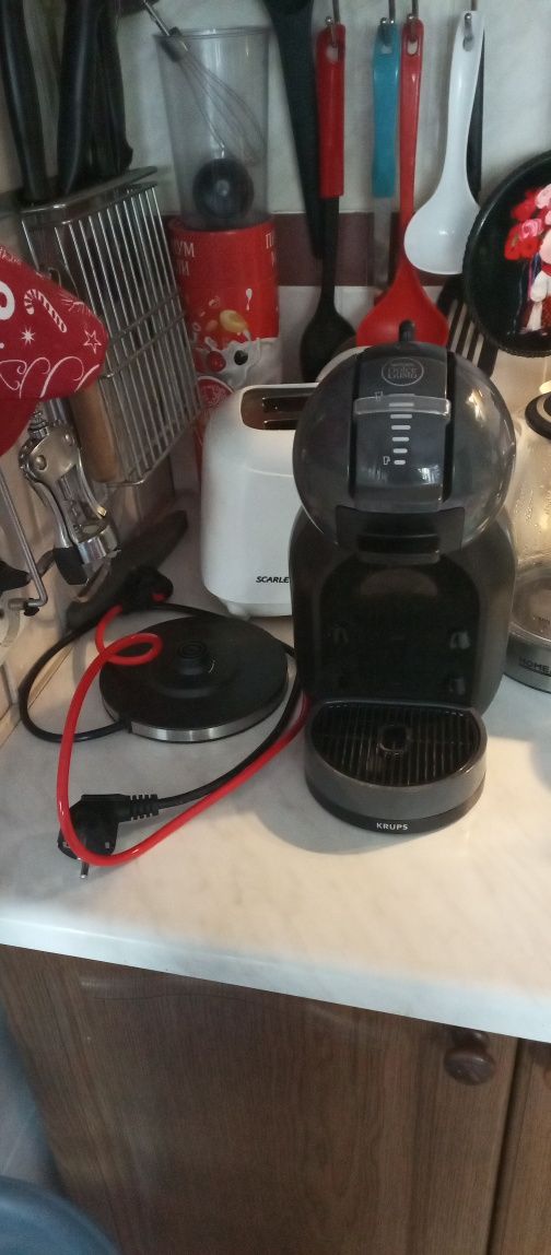 Кавомашина кавоварка Dolce Gusto Krups