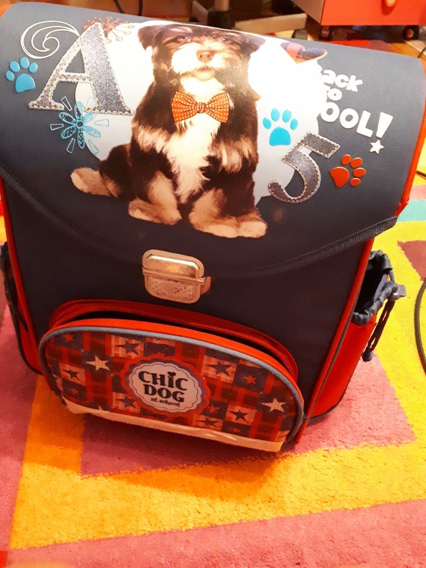 Plecak tornister niebieski usztywniane plecy chic dog at school