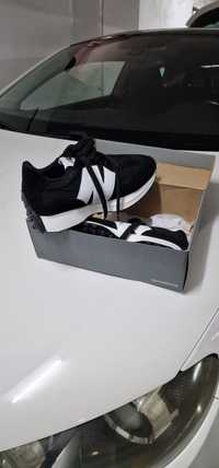 New Balance 327 Preto N40