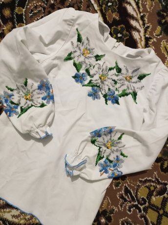 Бісером ручна вишиванка  сорочка блузка