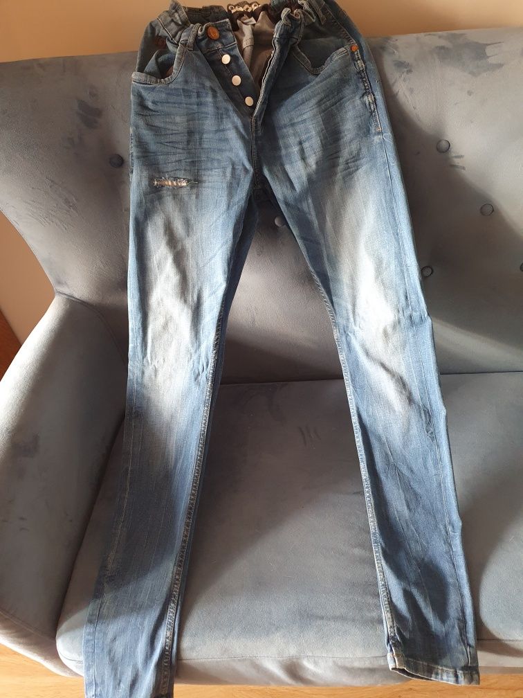 Spodnie jeansowe Cropp