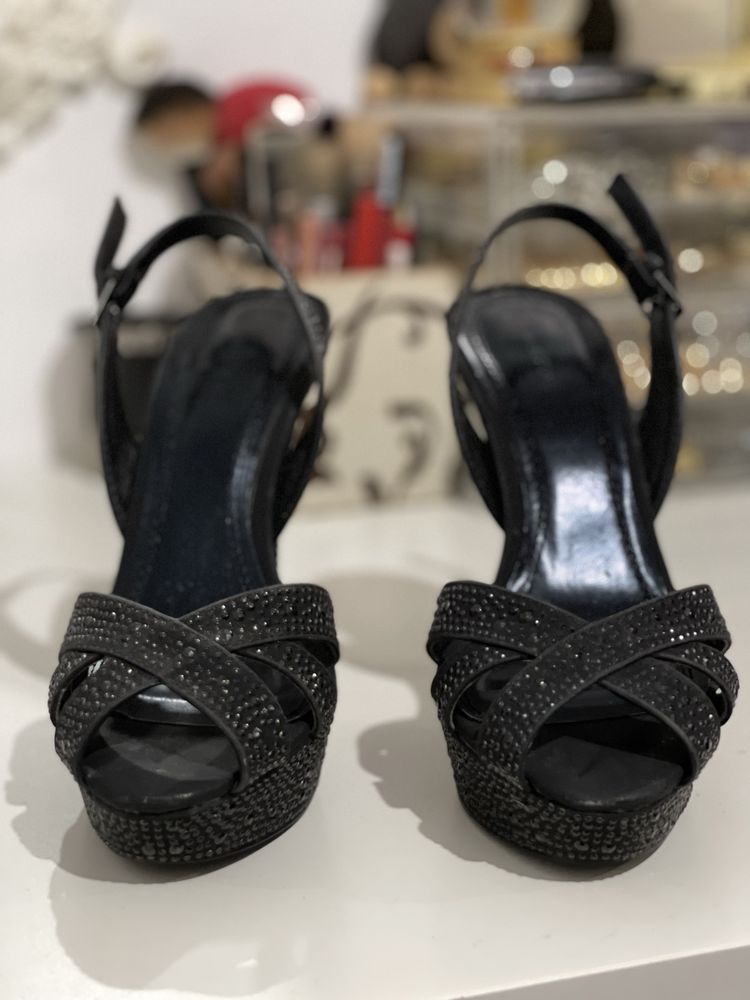Sapatos Parfois(novos)