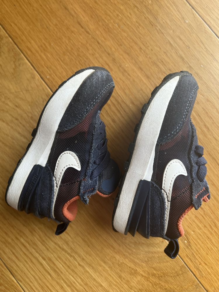 Buty sportowe Nike 21