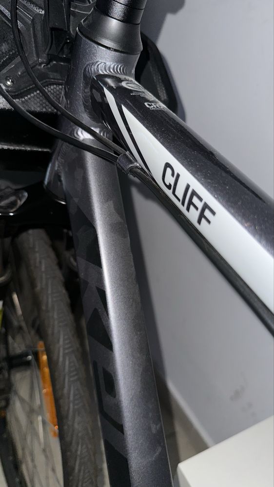 Kellys Cliff 90 2022 L