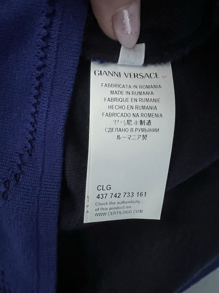 Sweter męski dekolt w serek