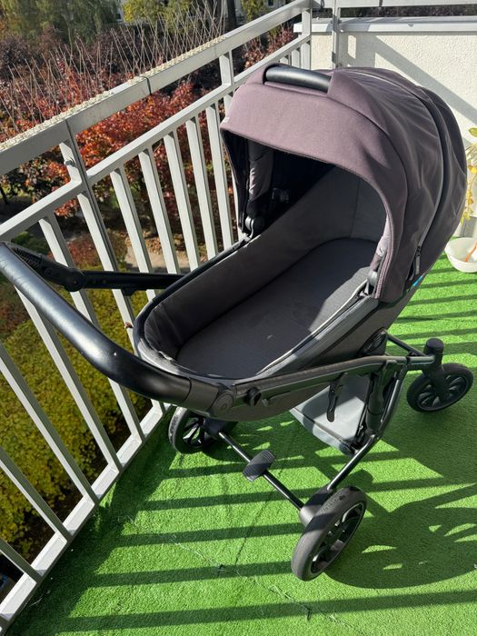 Sprzedam wózek dziecięcy w idealnym stanie. 2w1 + fotelik samochodowy