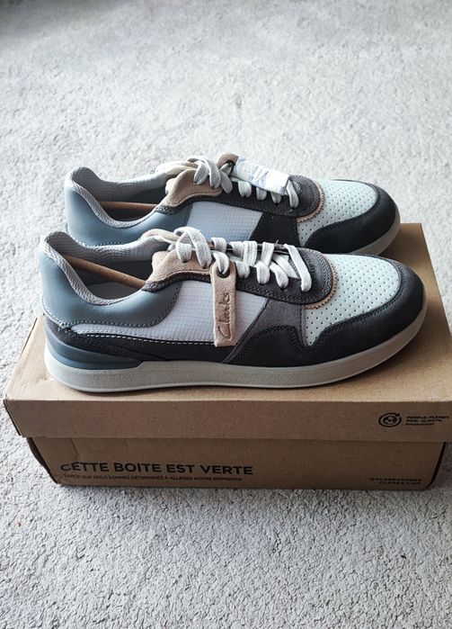Sapatilhas Clarks nobuck NOVAS