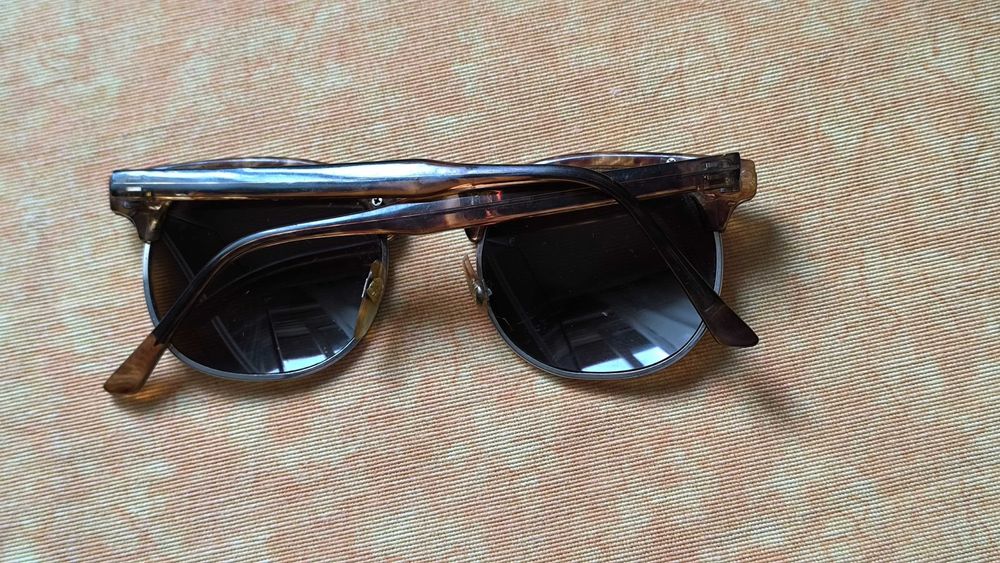 Óculos de Sol - Tartaruga