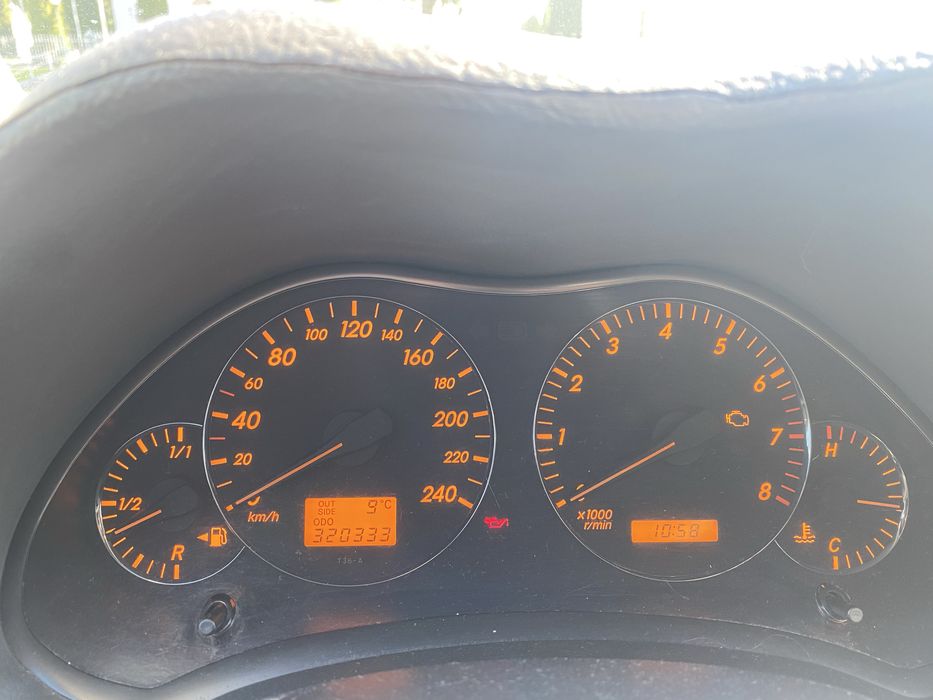 Toyota Avensis T25 2.0