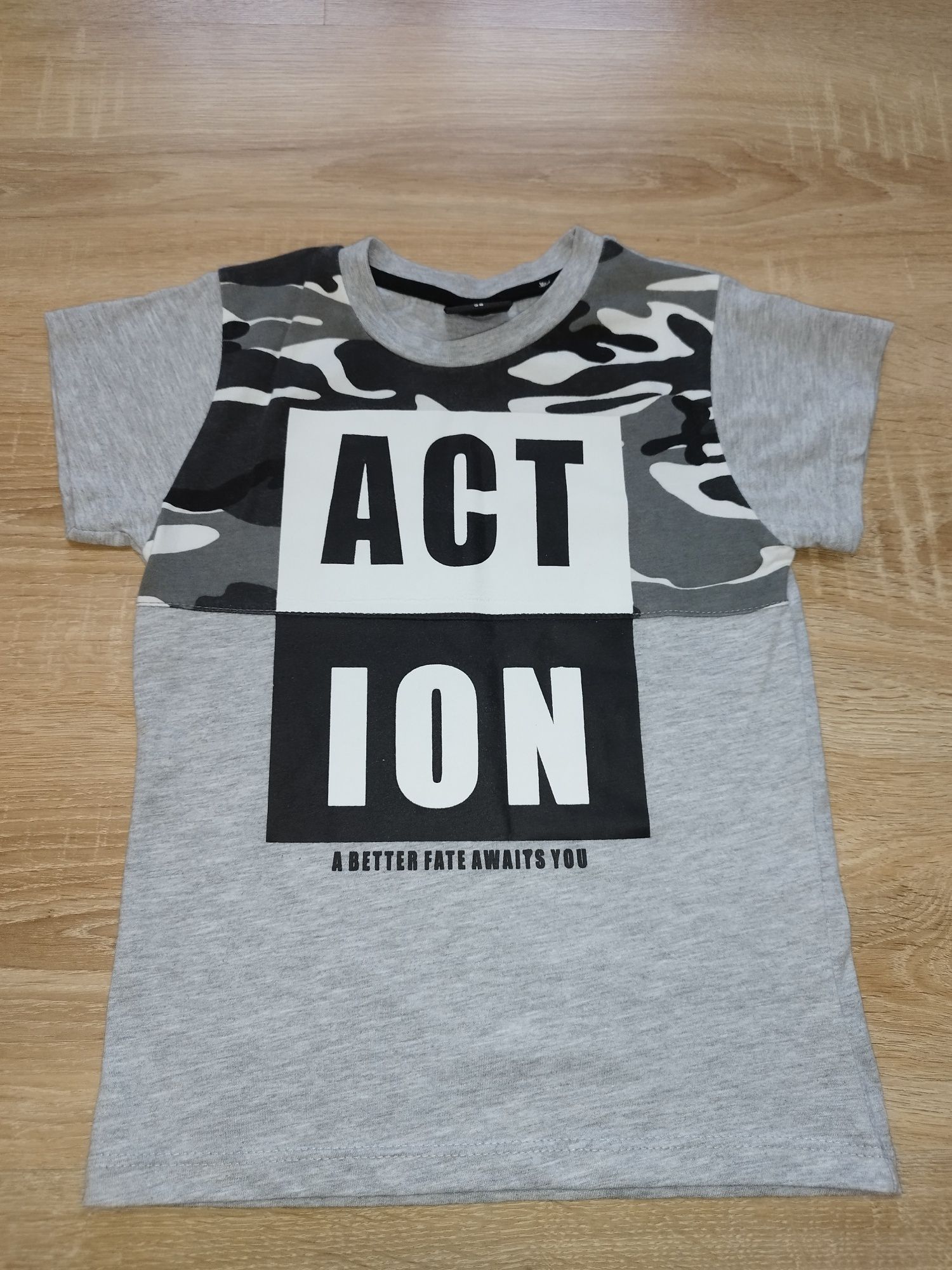 Koszulka, t-shirt dla chłopca, szara z moro, napisy R.98 krótki rękaw