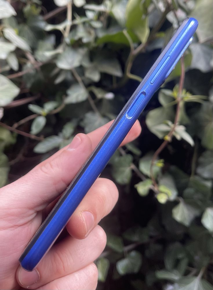 Мобильный телефон Xiaomi Redmi 9T 4+2/128gb б/у