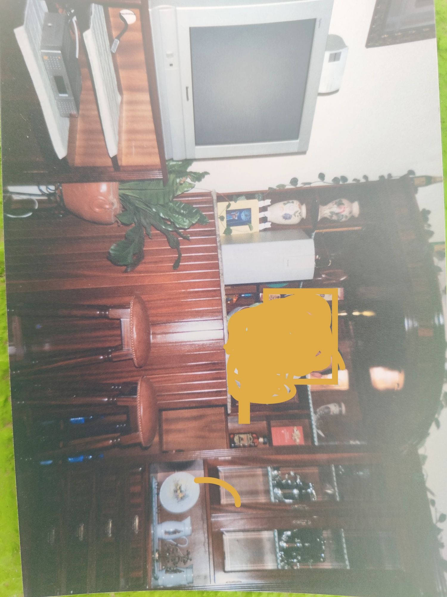 Bar com cristaleira