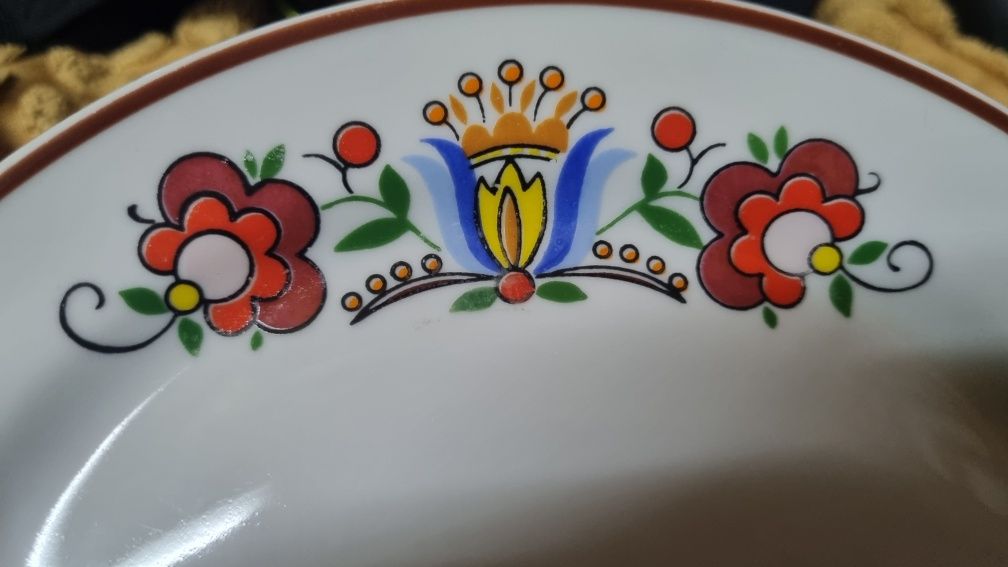 Talerze ludowe, wzór łowicki, porcelana Lubiana