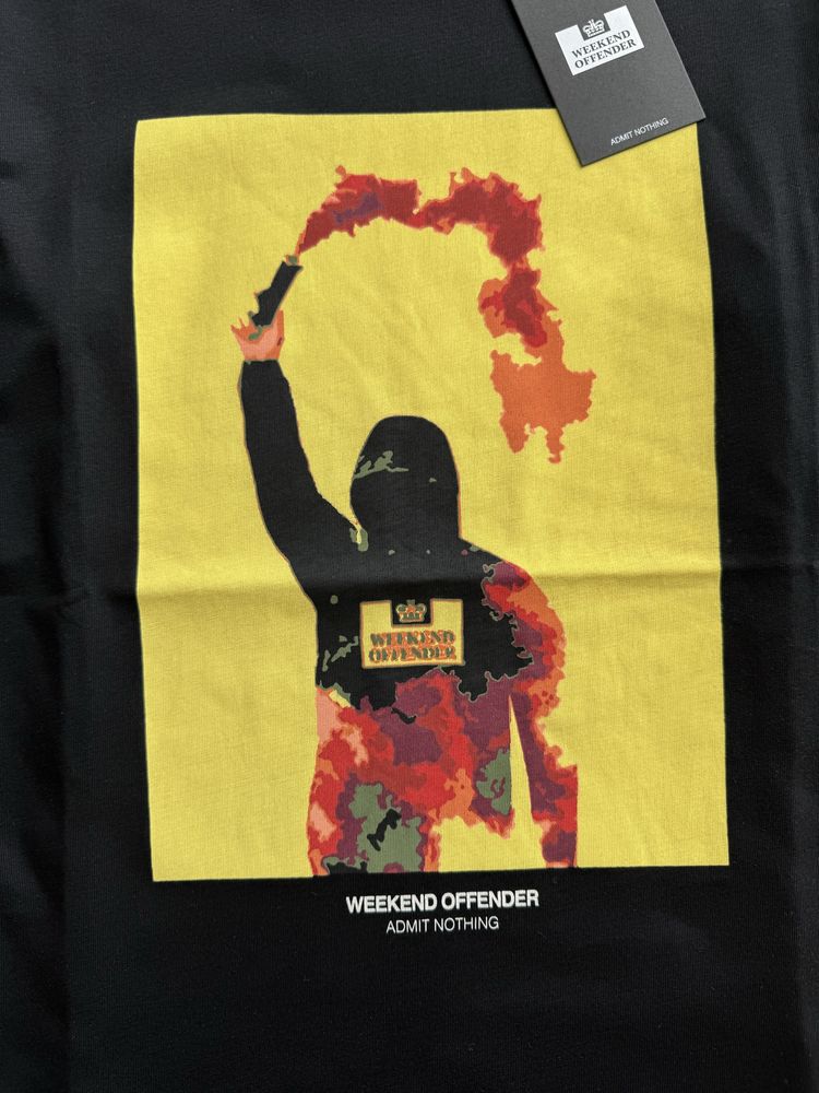 Футболка Weekend Offender