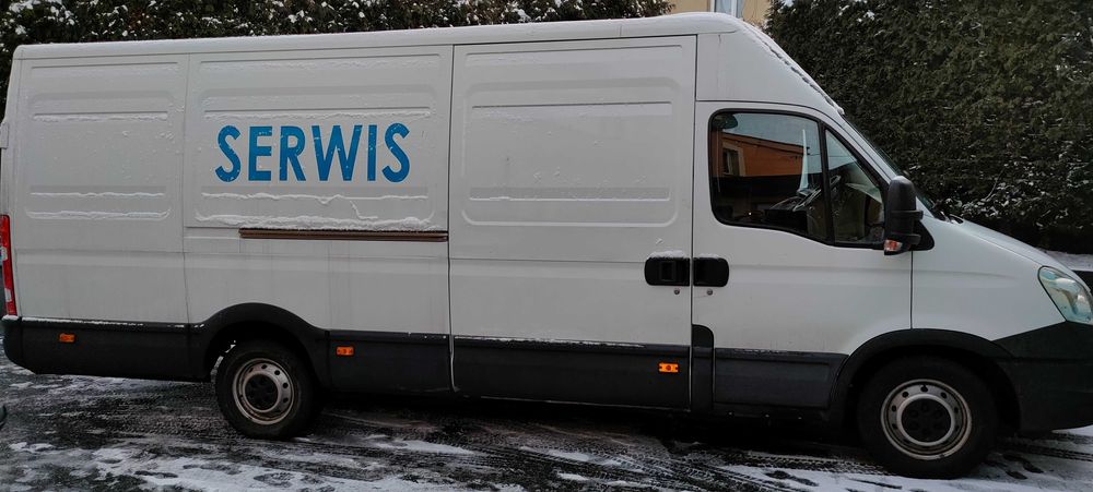 WYNAJEM BUSÓW - BUS 7 i 9 osób + ub.OC/AC/ASS + winiety(?) + kierowca