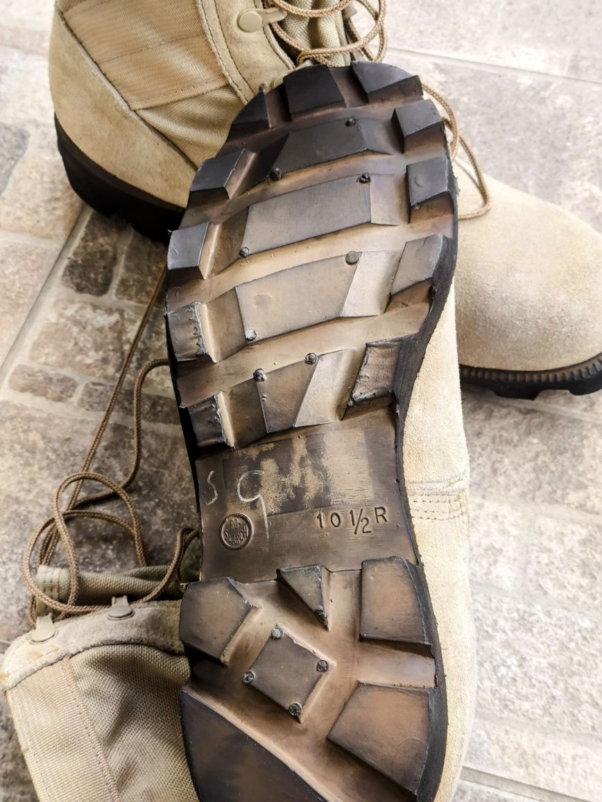 Buty pustynne US Army Desert Jungle Boots 10 1/2R pierwszy wzór