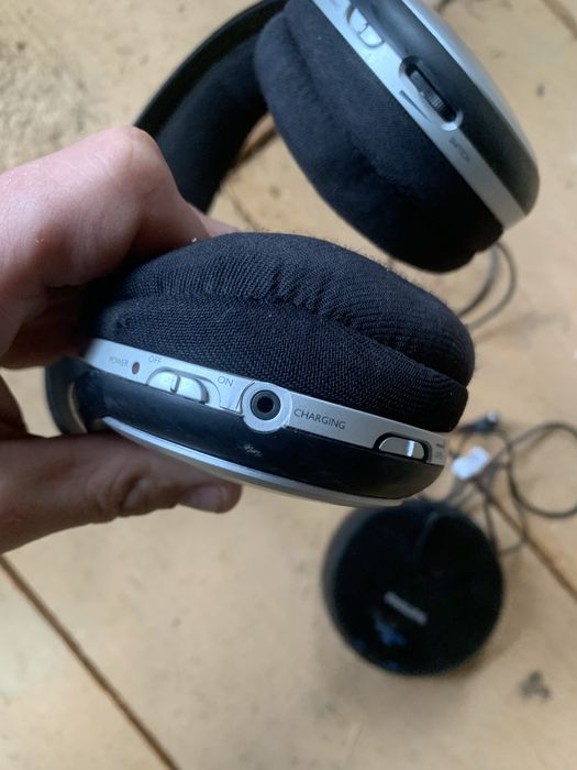 Радіо навушники хз чи робочі останній раз включав робили оригінал