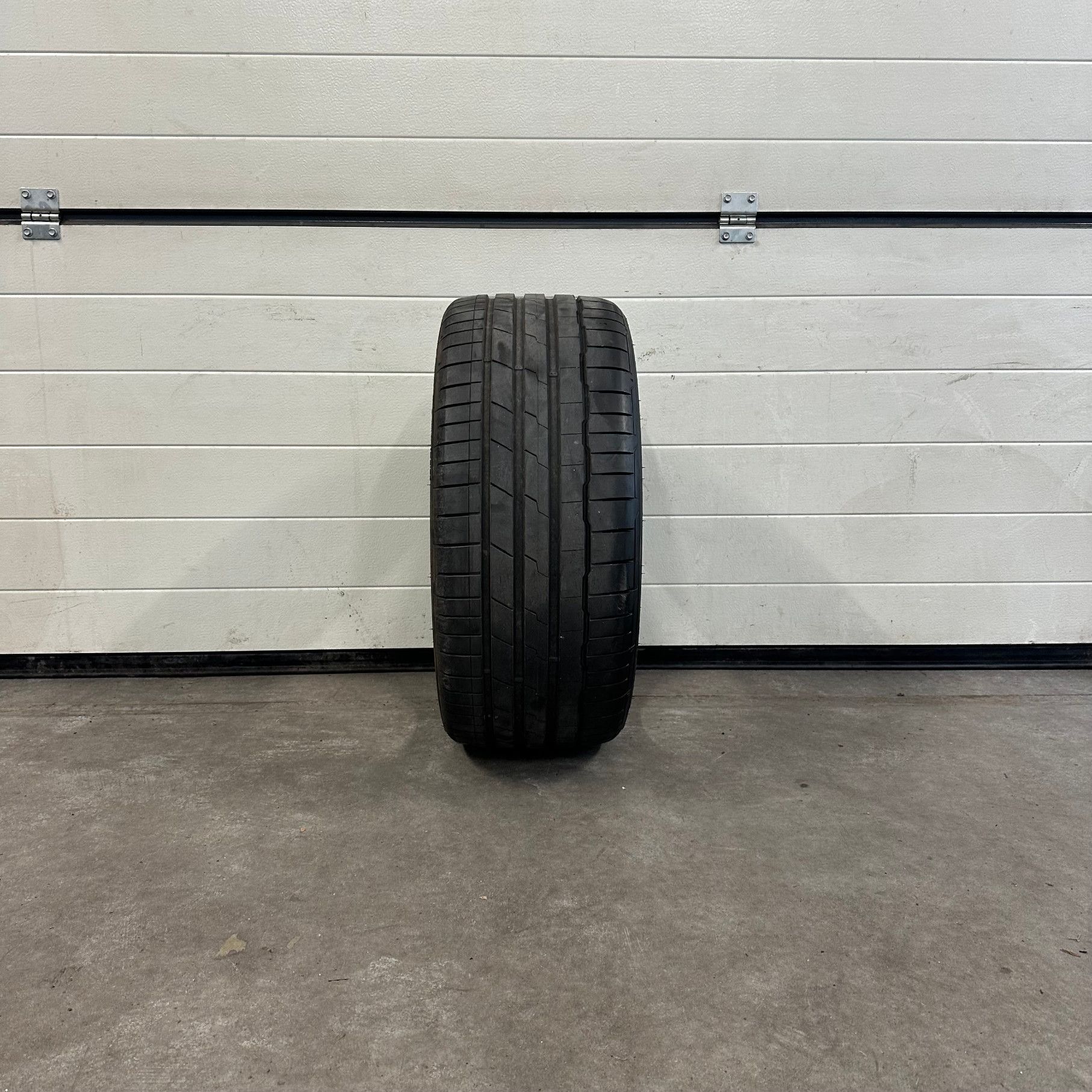 Opona Hankook Ventus S1 evo3 - 235/35/19