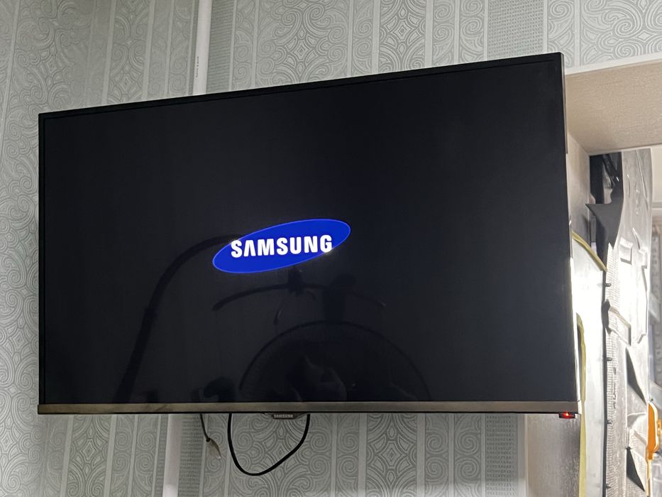 Телевизор Samsung ue32h5020 32”