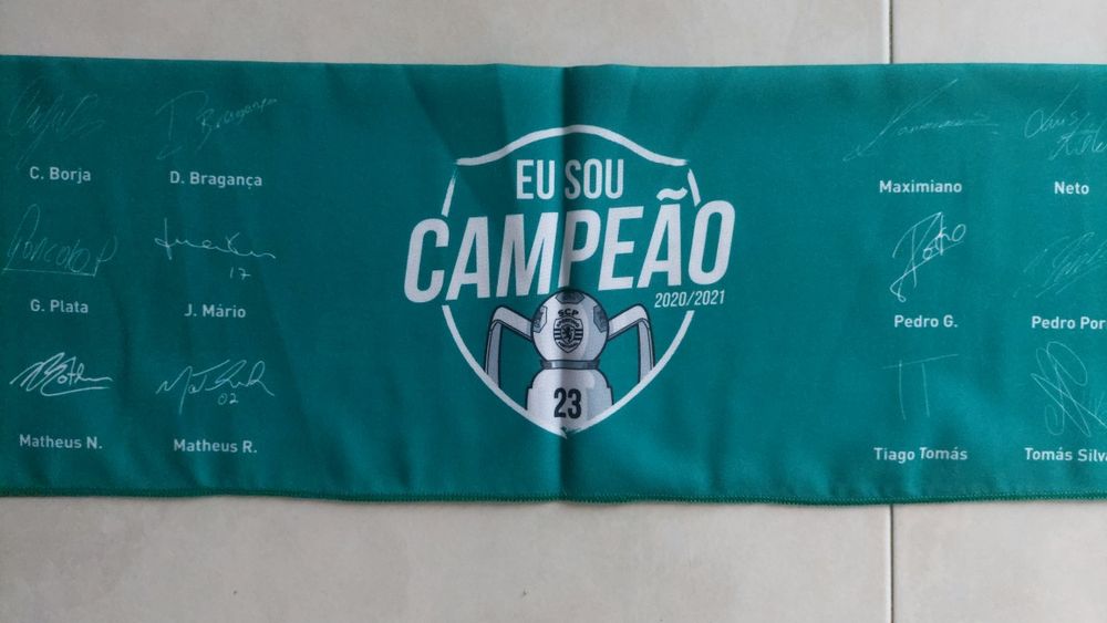 Cachecol com equipa dporting campeá 2021