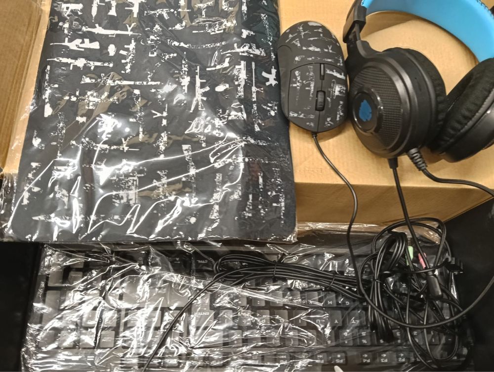 Teclado Rato Tapete Fones Gaming