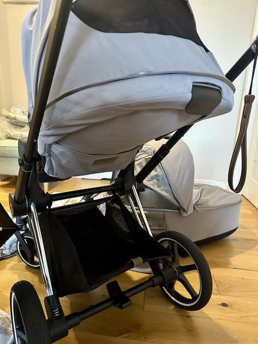 Zestaw Cybex Priam 2.0, parasolka, uchwyt na kubek, śpiworek zimowy