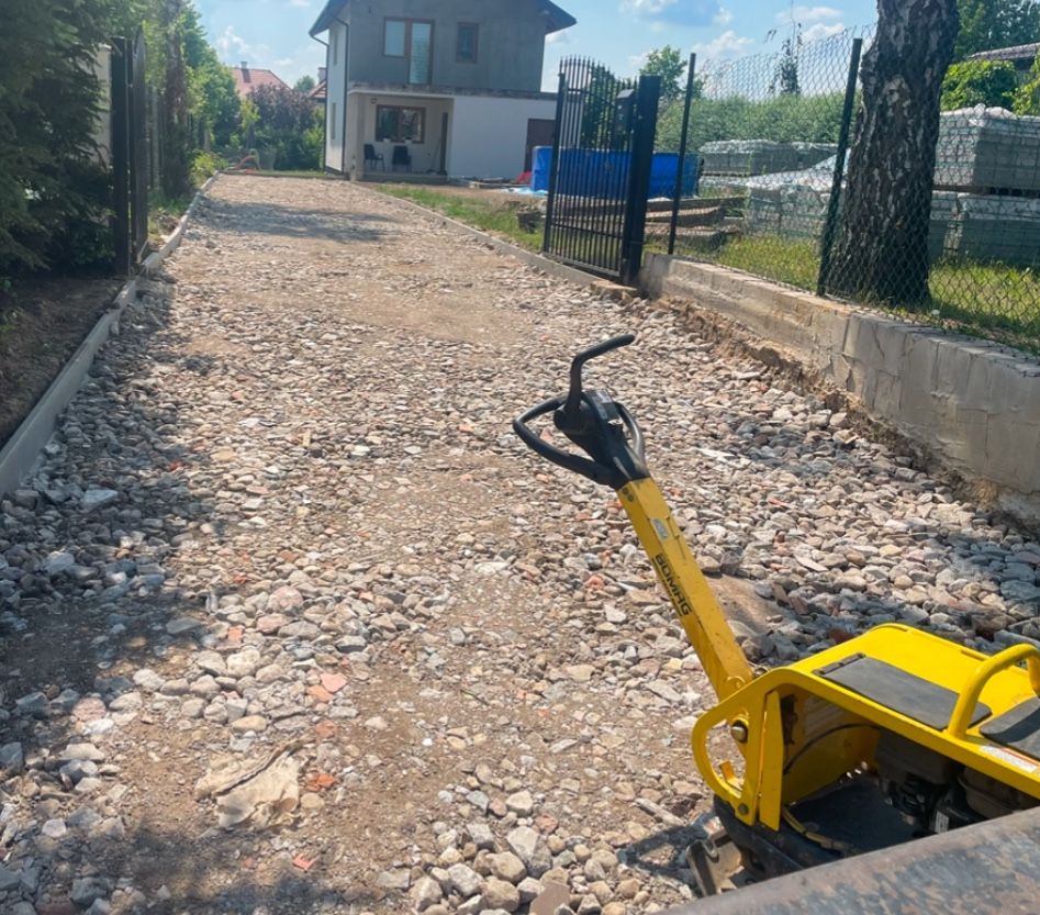 Wynajem zagęszczarki - BOMAG 200kg