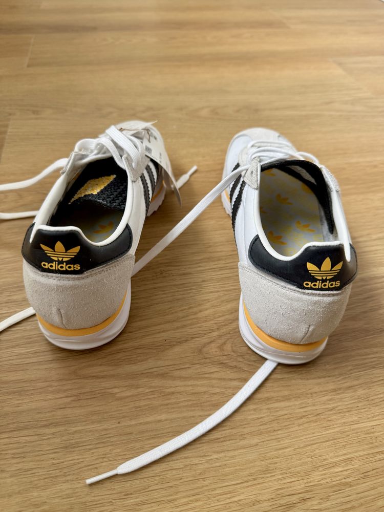 Tenis Adidas 42