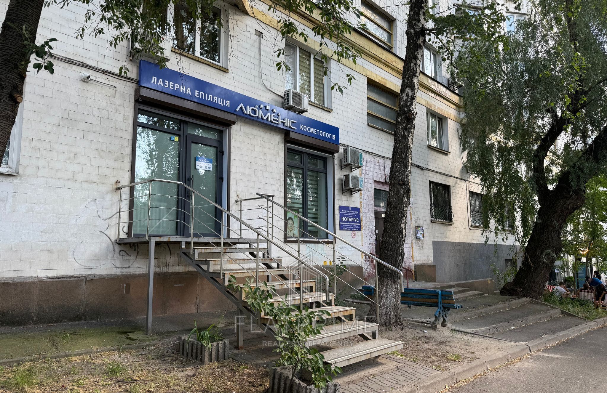 Продаж приміщення 1 поверх фасад Звіринецька Печерськ Київ центр