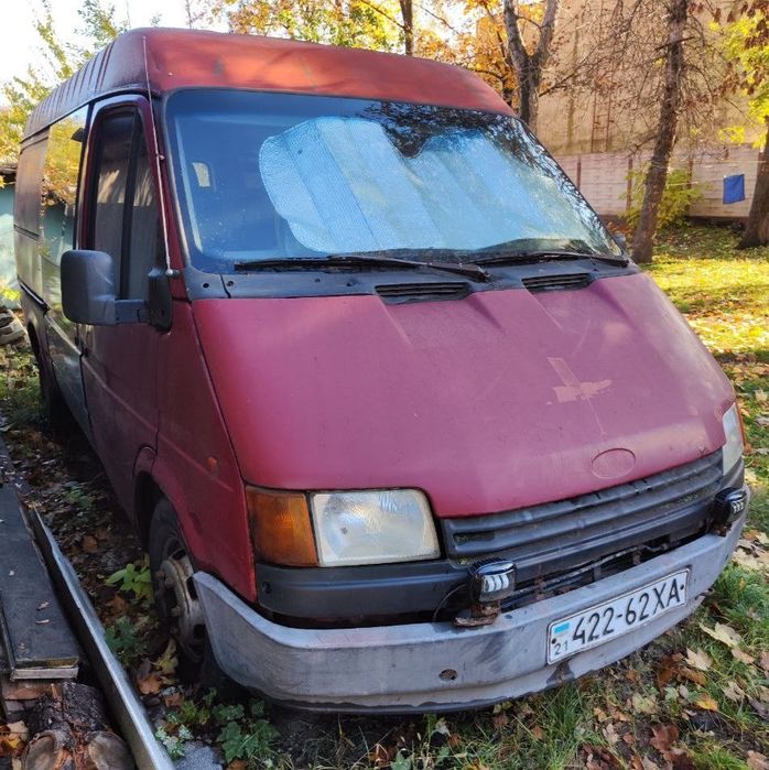 Ford Transit спарка двухтонник грузовой 1989 год 2,0 бензин карбюратор