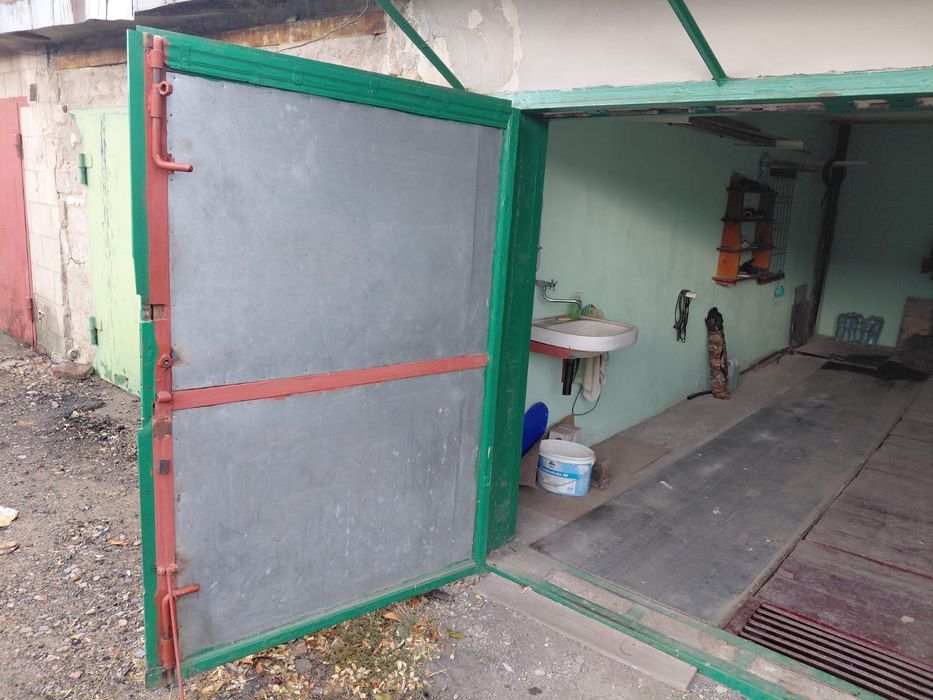 Продам гараж лазурний