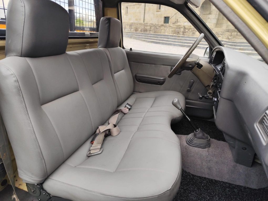 Toyota Hilux 2.4D 4x2 Direção Assistida