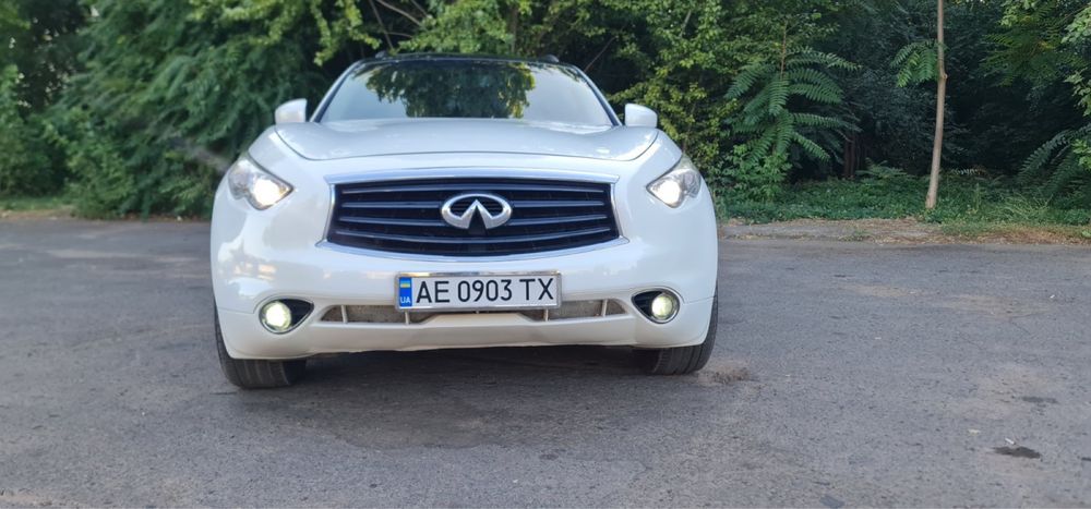 Автомобиль infiniti  fx37 Инфинити