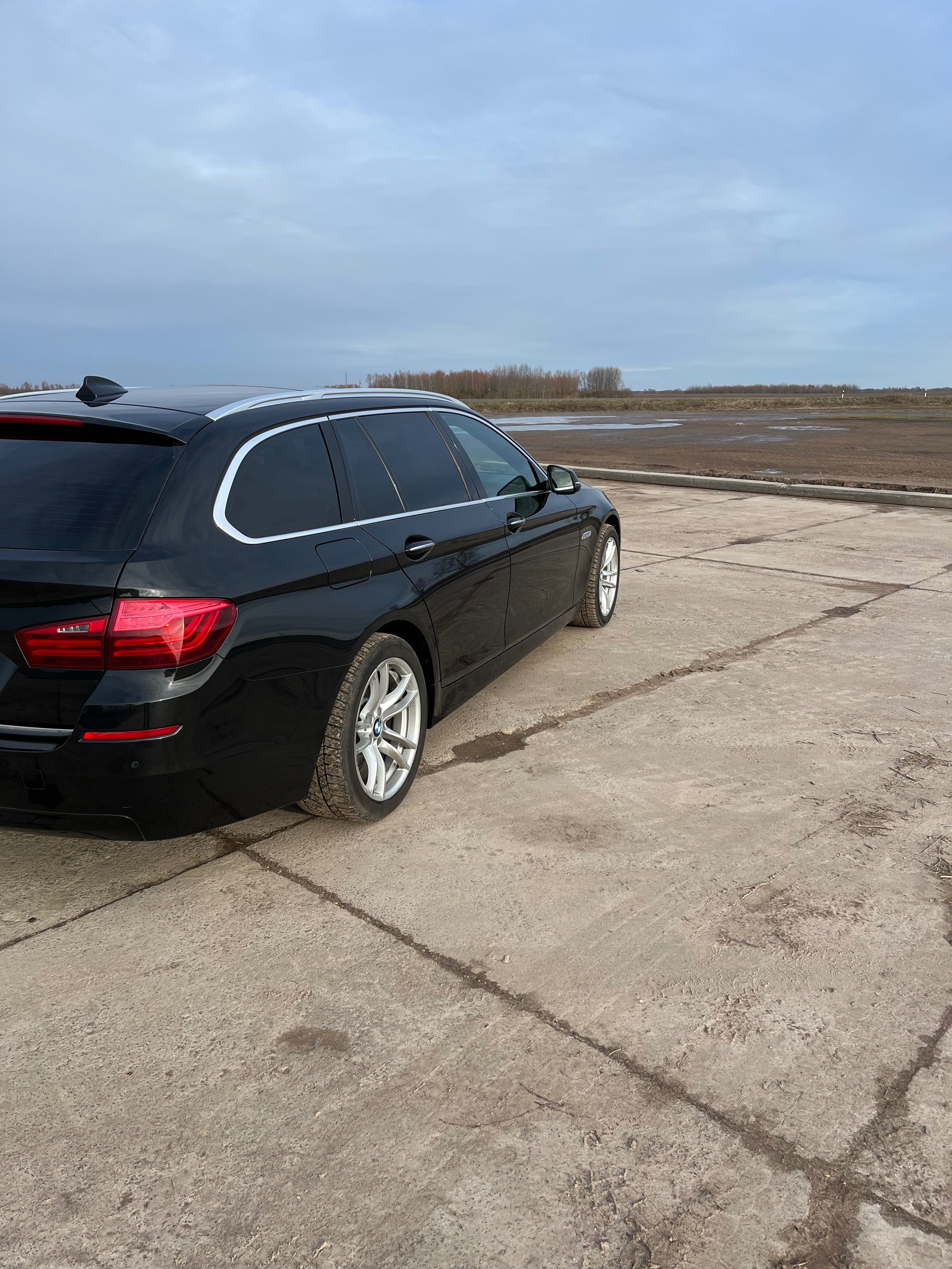BMW 5 комплектації luxury