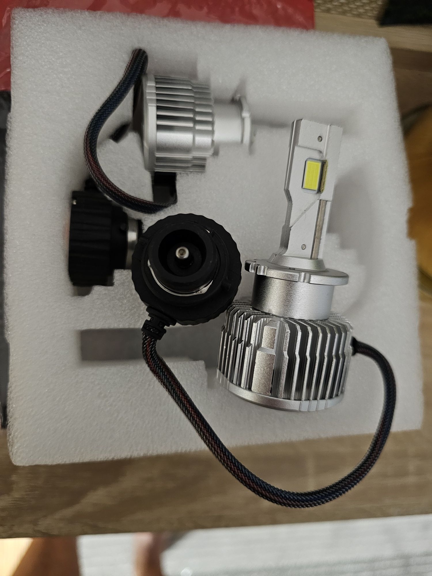 Żarniki xenon LED D2S