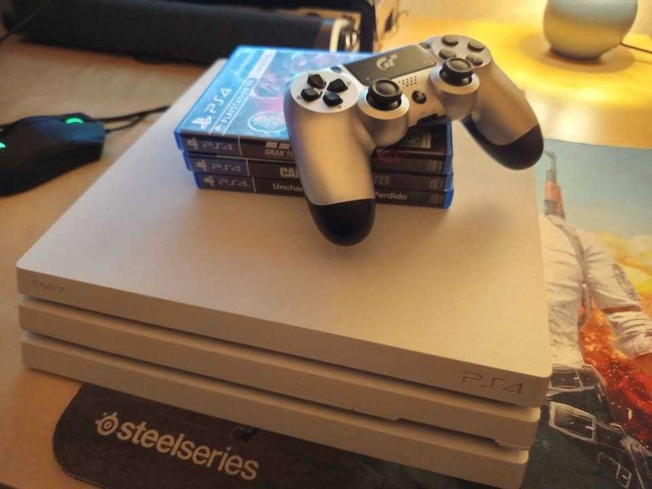 Playstation 4 Pro 1TB 4K HDR Branca Ediçao Especial C/ Comando E Jogos