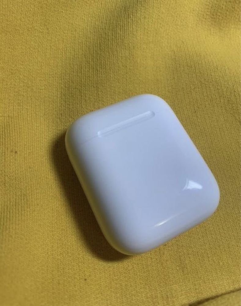 Apple Etui Ladujace Box Pudelko Aiepods 2  A1602