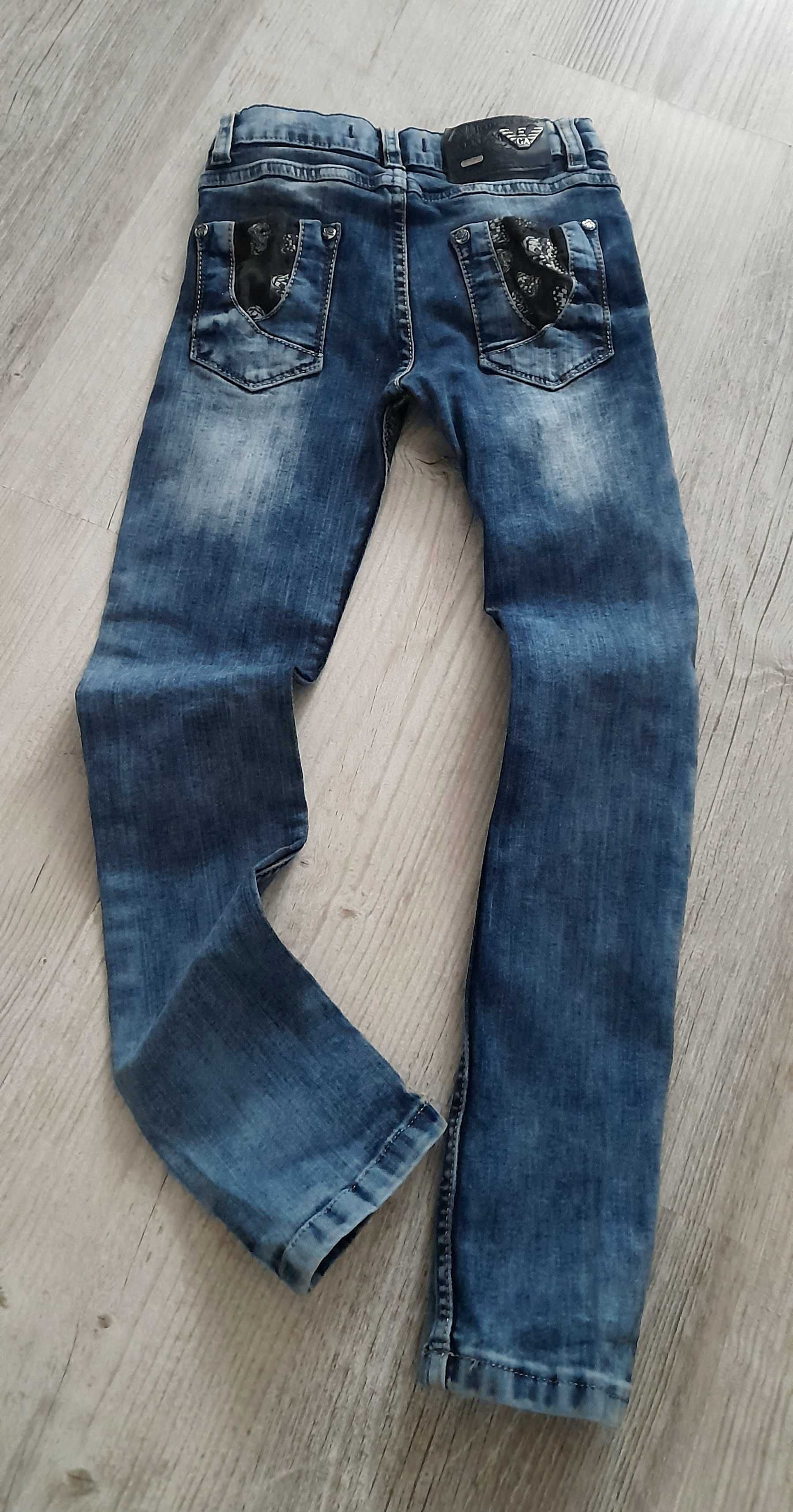 Armani jeans r. 9Y 134 modne spodnie dziewczęce rurki dziury