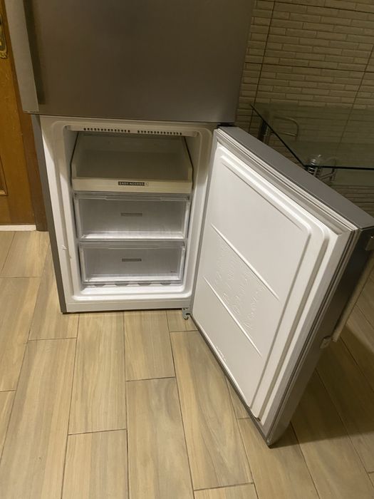 Холодильник Whirlpool 2.0
