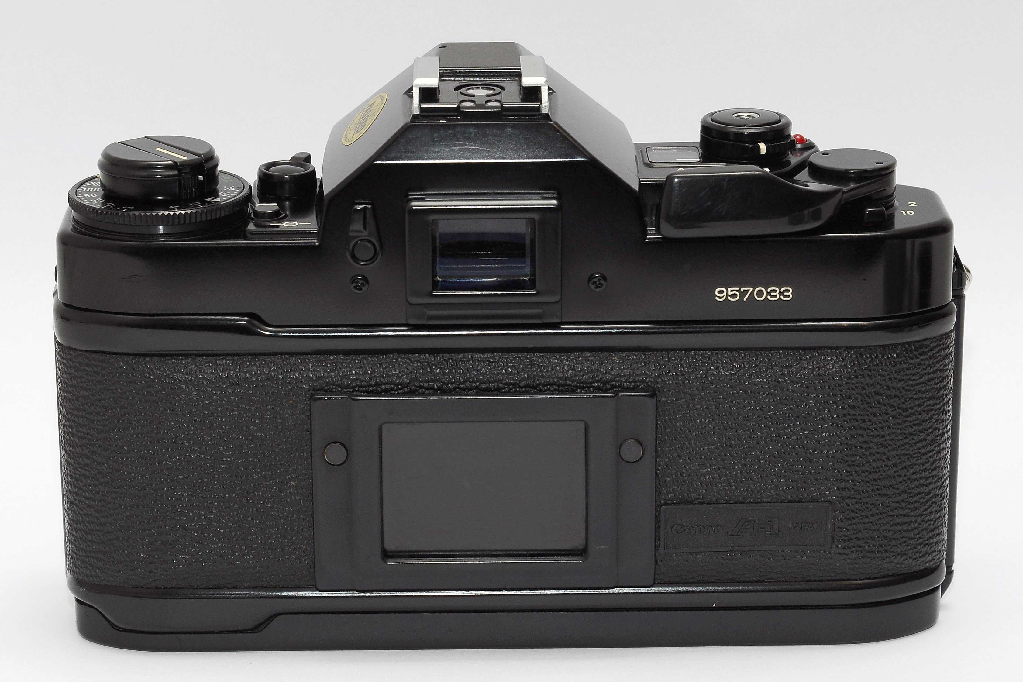 Canon A-1 35mm Film Camera пленочный фотоаппарат 35мм SLR F-1 AE-1 FD
