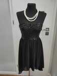czarna sukienka wieczorowa cekiny Gina Tricot 36