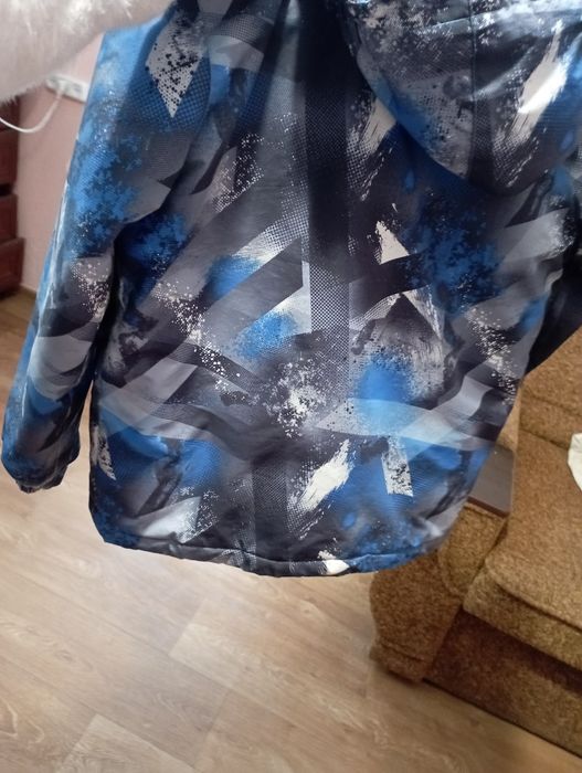 Куртка на хлопчика 134-140