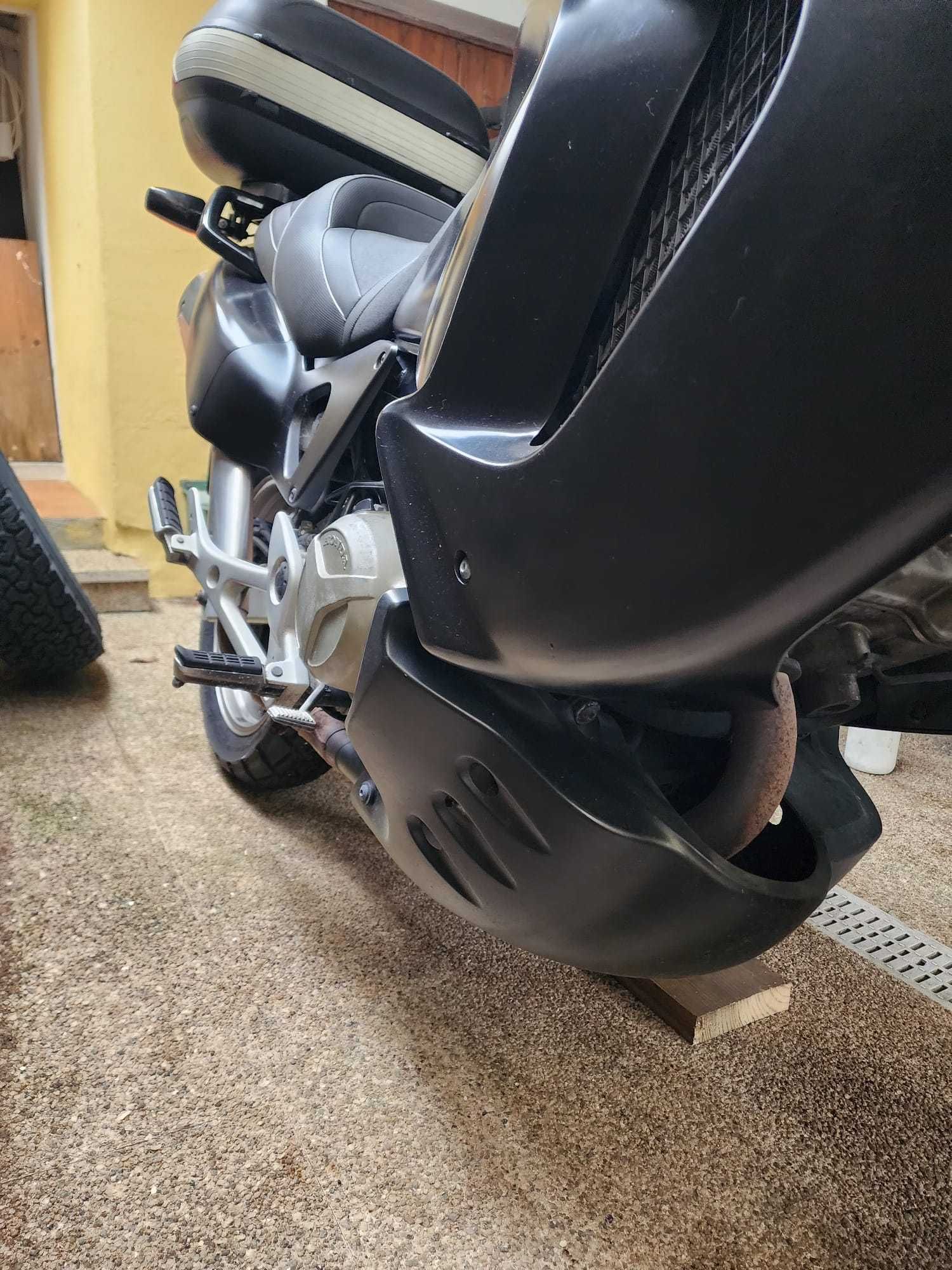 Honda Varadero XL 1000 – 1998 | Turismo Aventureiro com Carisma