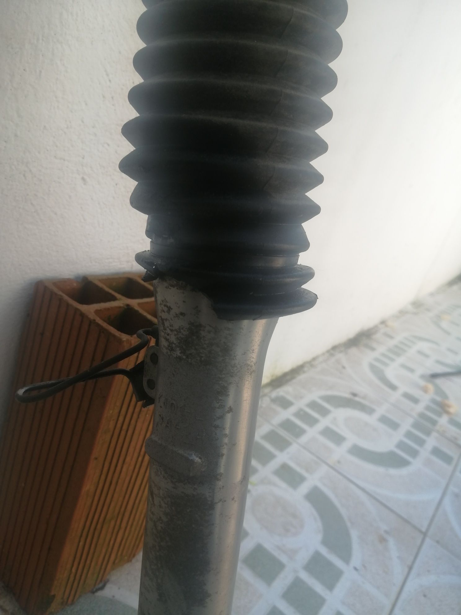 Suspensão de Yamaha DT 125