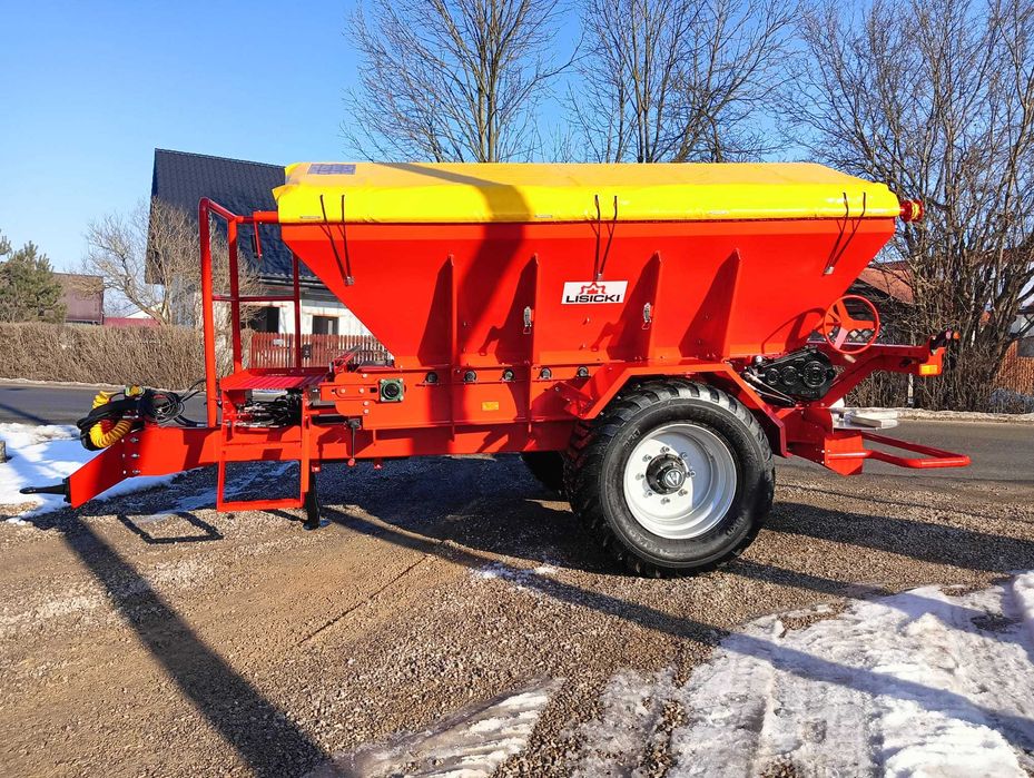 ROZSIEWACZ WAPNA/5000kg nawozów mineralnych i piasku z solą TYP:N062/1