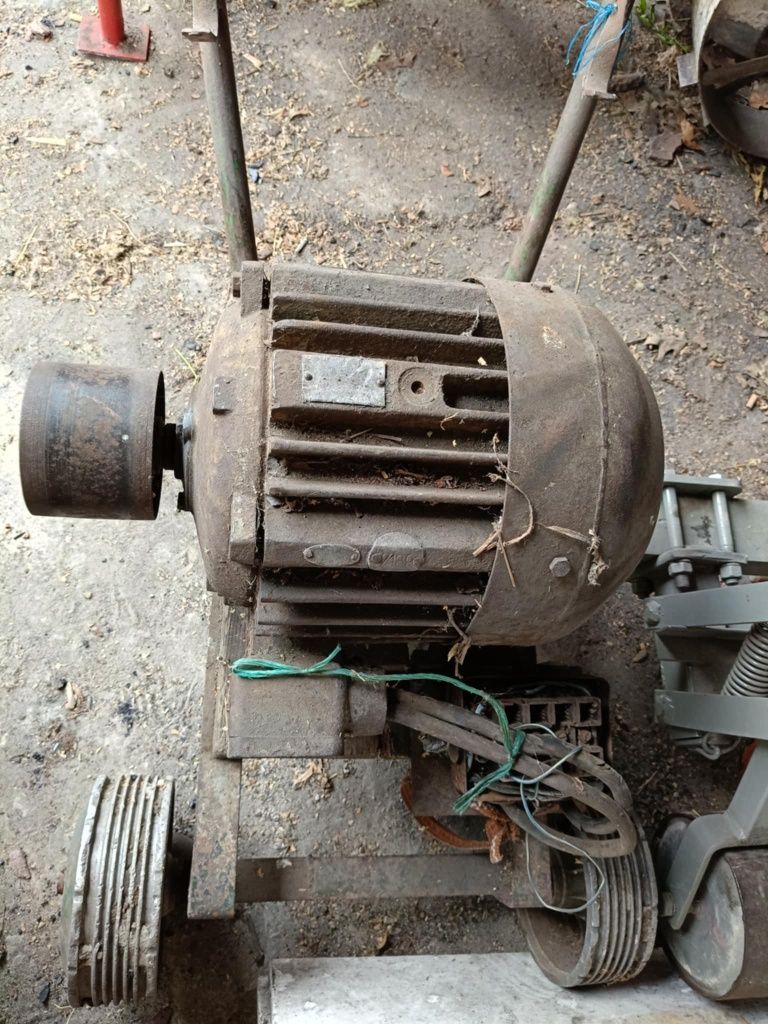 Sprzedam silnik elektryczny