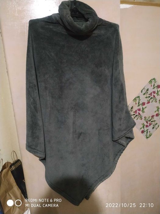 Пончо, палантин, шаль