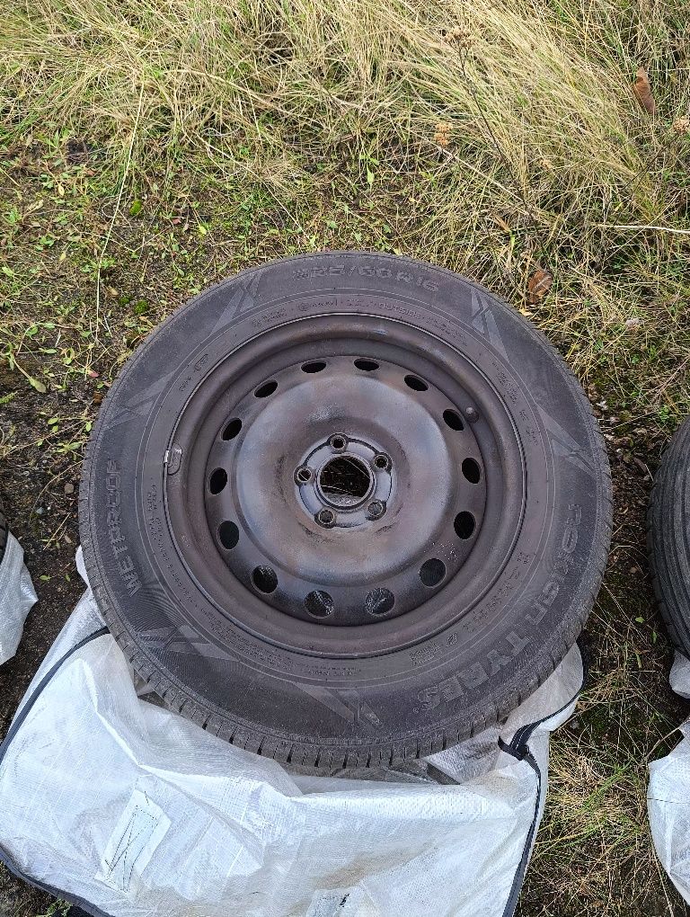 Sprzedam opony letnie premium Nokian Tyres  225/60 R16