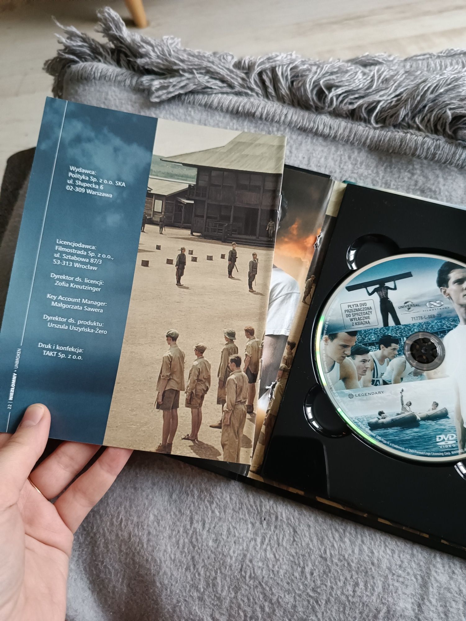 Płyta dvd z filmem Niezłomny reż. Angelina Jolie