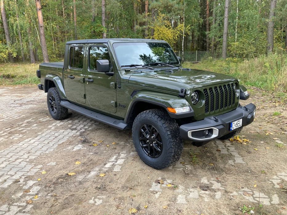 Jeep Gladiator Jeep Gladiator 3,6 V6 285km Benzyna SPORT S - 4X4